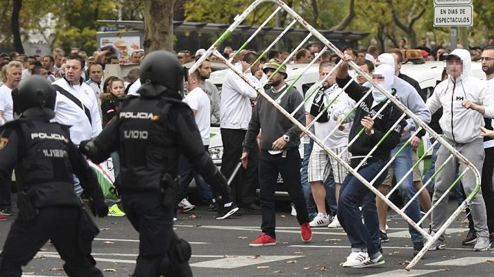 Telediario 1 - Los ultras del Legia que provocaron altercados en Madrid tienen "estructura militar"