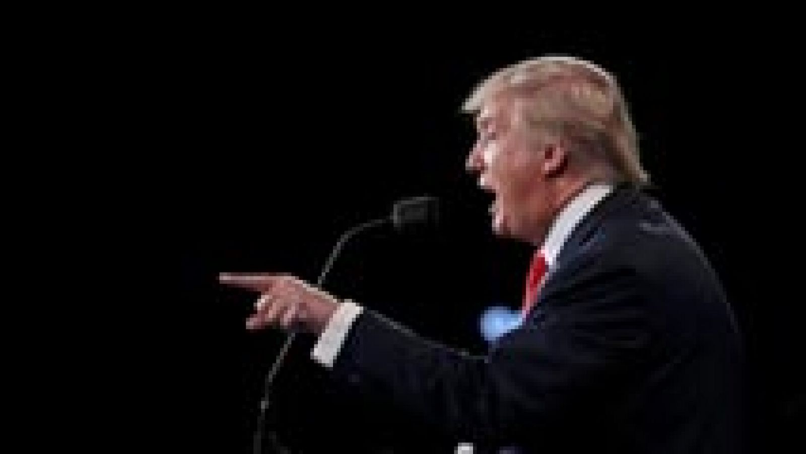 Elecciones EEUU 2016 - Trump insiste en levantar un muro con México y Clinton en una reforma migratoria