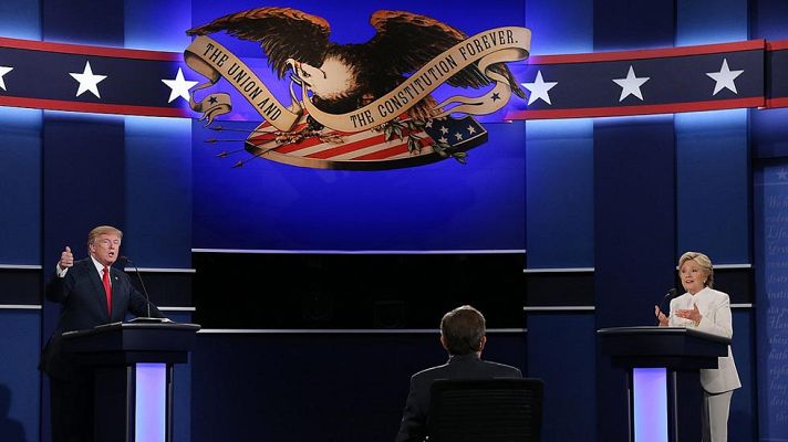 Informativo 24h - Clinton: "Trump cree que denigrar a las mujeres le hace más grande"