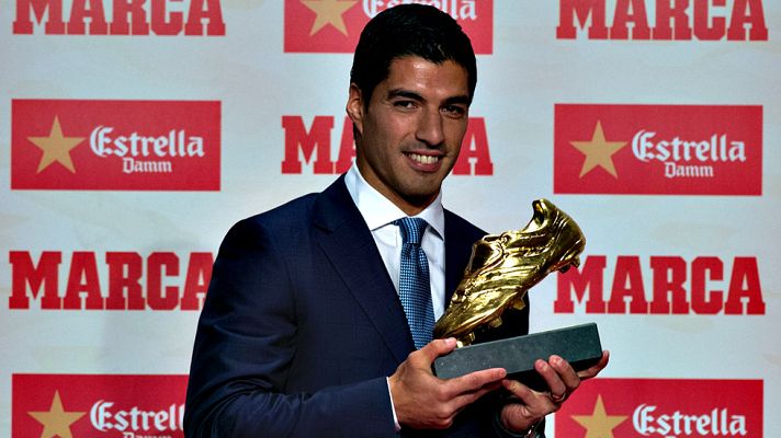Telediario 1 - Luis Suárez recibe su segunda Bota de Oro y piensa en ganarlo todo esta temporada