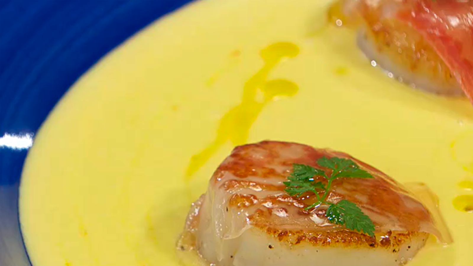 Receta de crema de puerro, jengibre y vieiras