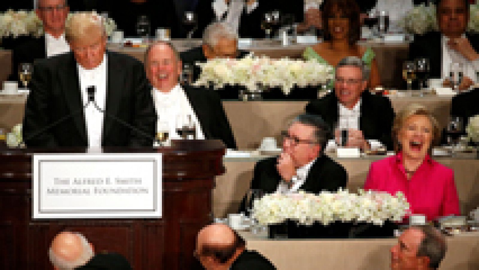 Donald Trump y Hillary Clinton dan fin a la campaña en una cena benéfica en Nueva York