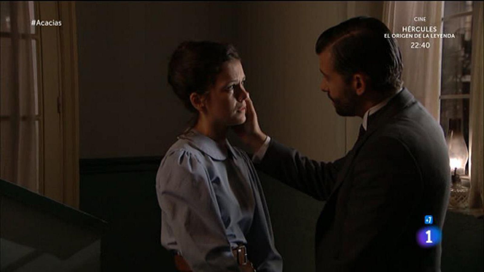 Huertas agobiada por su mal abogado le pide ayuda a Felipe