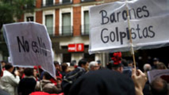 Militantes socialistas piden en Ferraz no abstenerse ante Rajoy