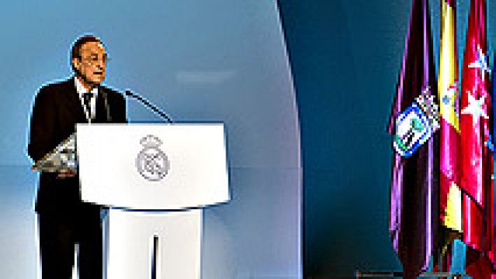 Florentino Pérez: "Fichar a Zidane ha sido una de las decisiones que más orgullo me ha producido"