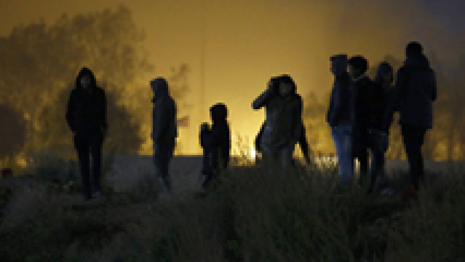Telediario 1: Comienza el desmantelamiento del campamento de refugiados de Calais | RTVE Play