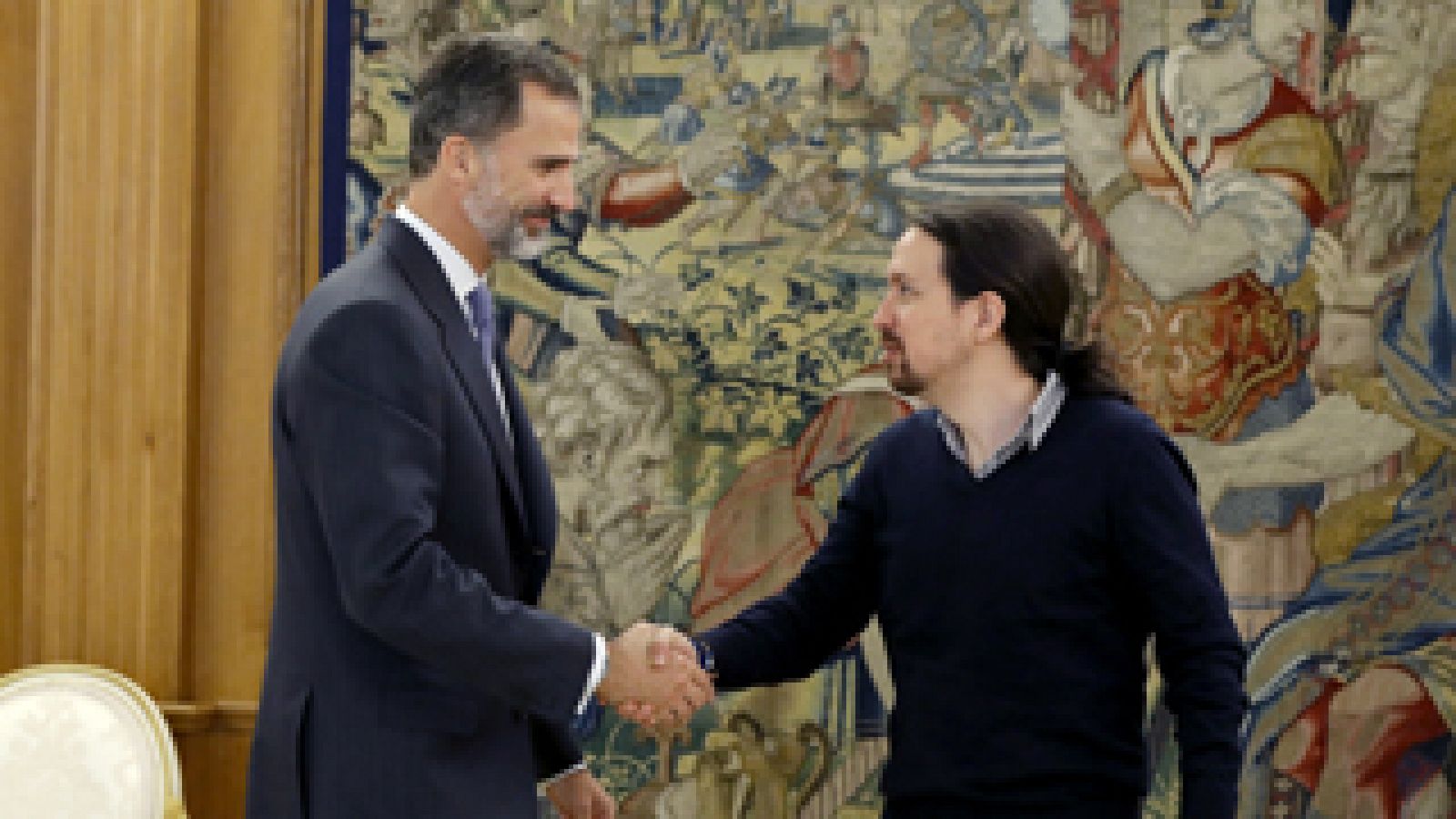 Noticias 24h: Iglesias cree que esta legislatura inaugura una triple alianza PP-PSOE-C's para "entregar" el Gobierno a Rajoy | RTVE Play