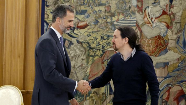 Informativo 24h - Iglesias cree que esta legislatura inaugura una triple alianza PP-PSOE-C's para "entregar" el Gobierno a Rajoy