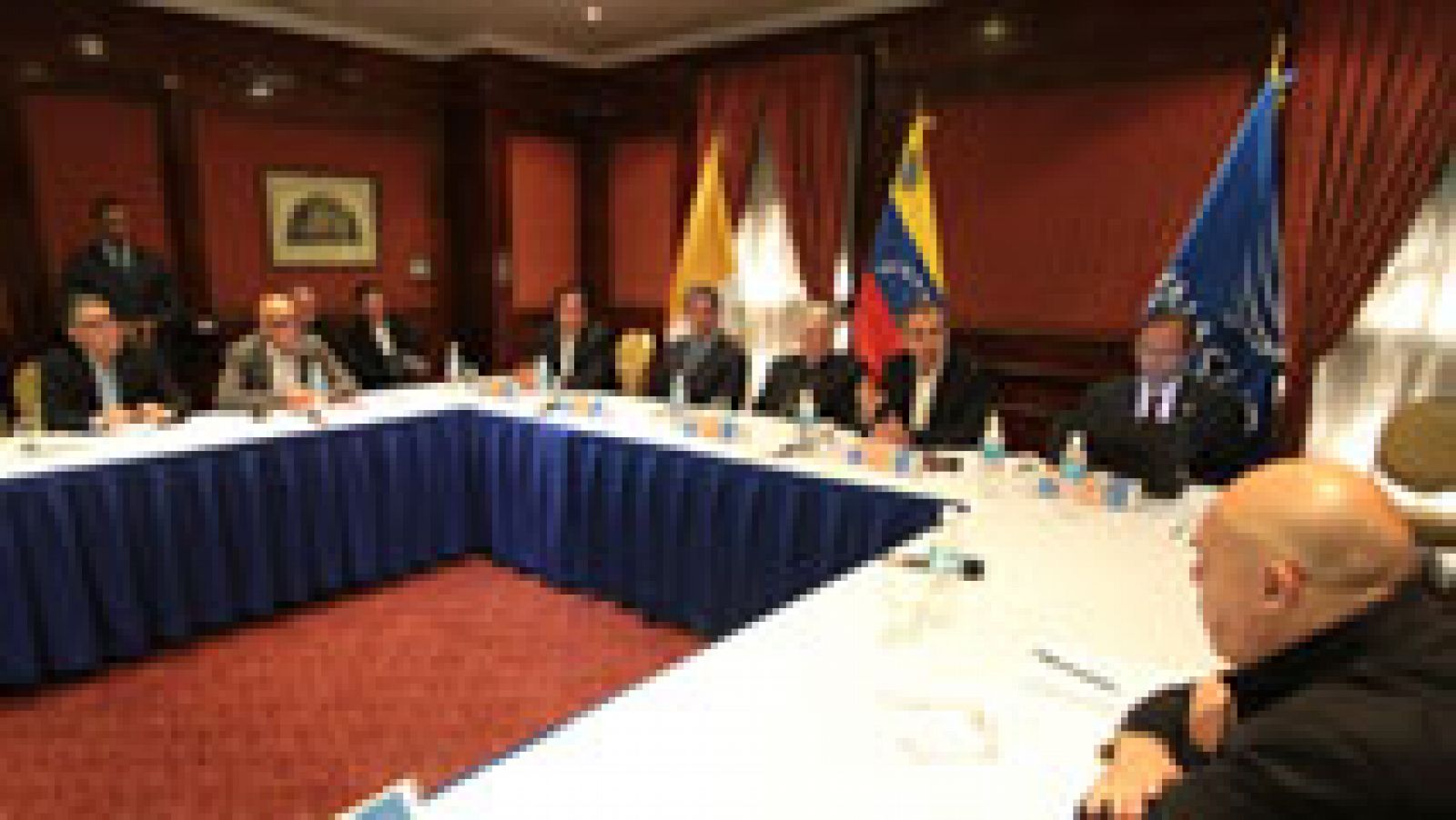 Telediario 1: El Gobierno y la oposición de Venezuela abrirán un diálogo tras la mediación del papa Francisco | RTVE Play