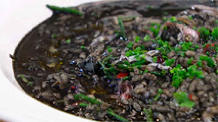 Receta de arroz negro con caracolines