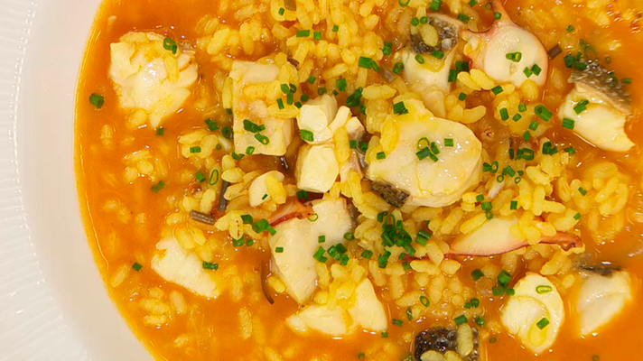 RTVE Cocina - Receta de arroz de lubina