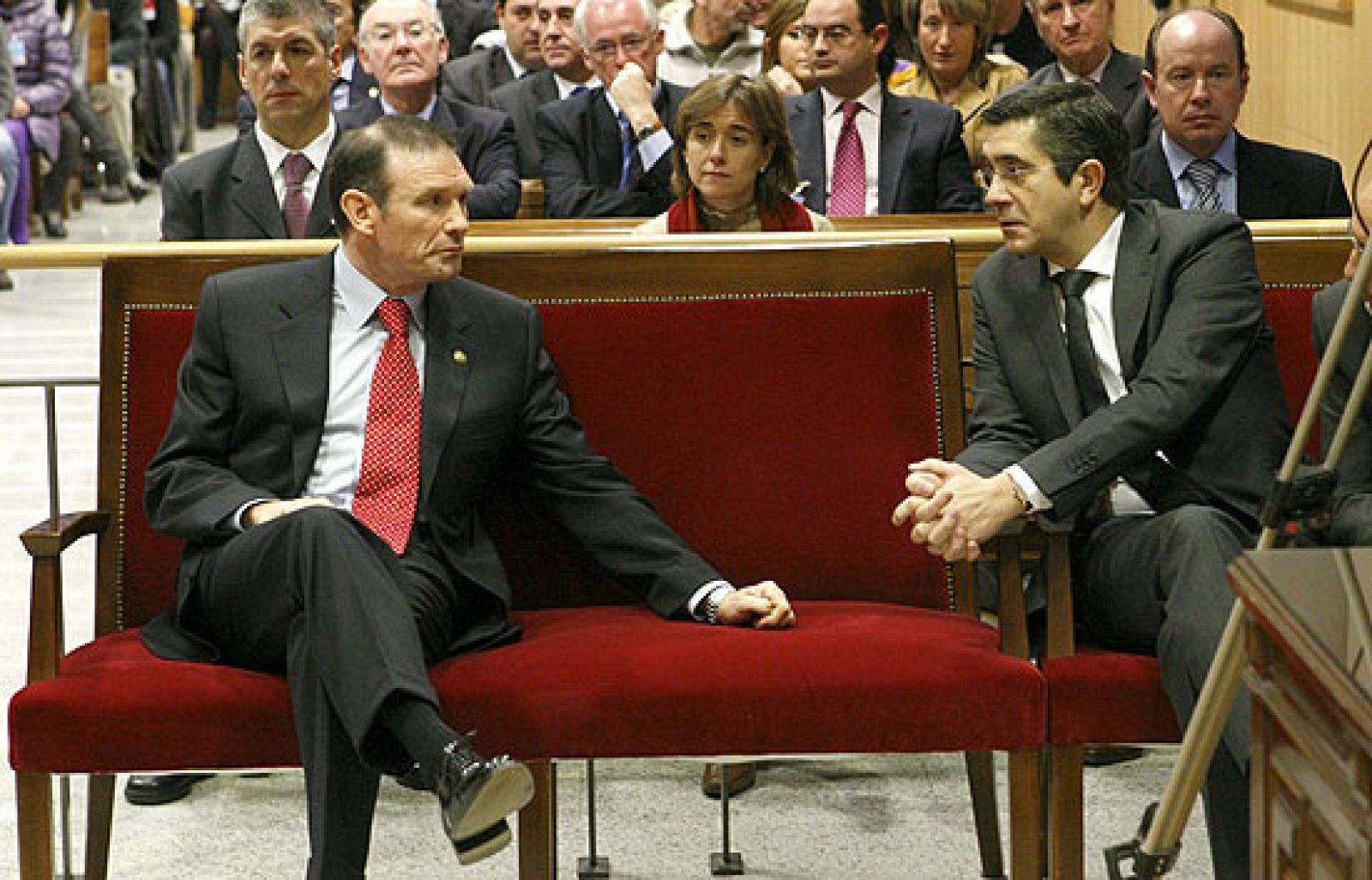 Arranca el juicio contra Ibarretxe y Patxi López | Ver