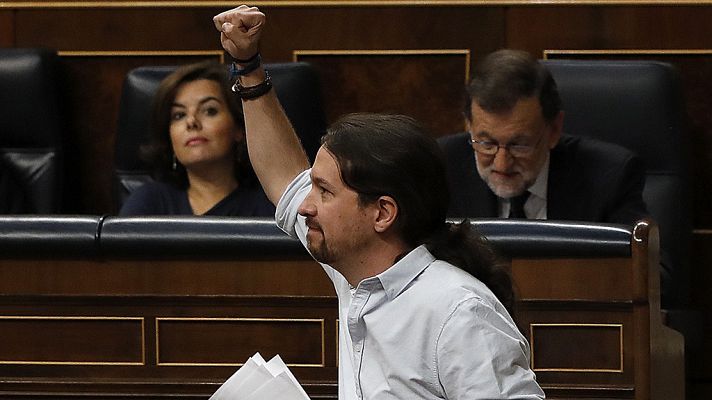 Pablo Iglesias recomienda a los diputados del PP "que se callen" cuando se hable de "delincuentes" en el Congreso