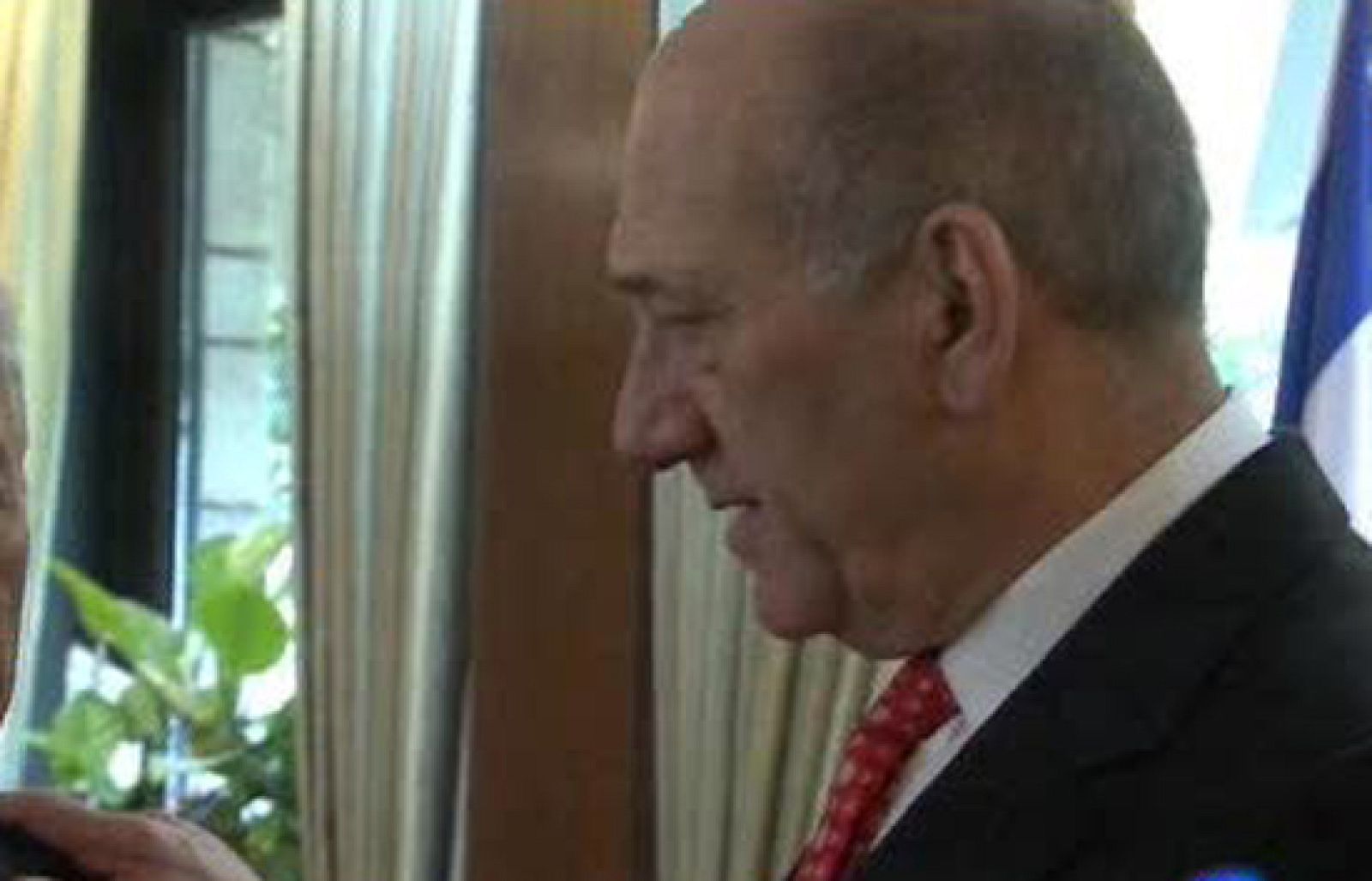 Mientras las bombas siguen cayendo, la diplomacia trabaja para alcanzar un alto el fuego | Ver