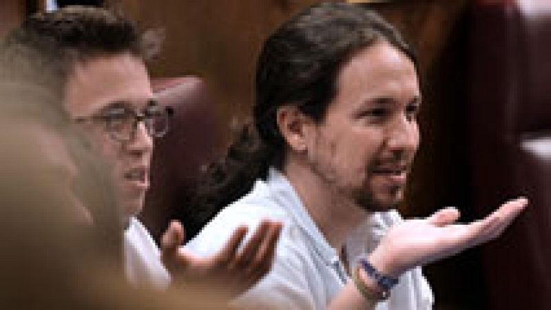 Unidos Podemos protesta tras negar la presidenta del Congreso la palabra a Iglesias para responder a Hernando