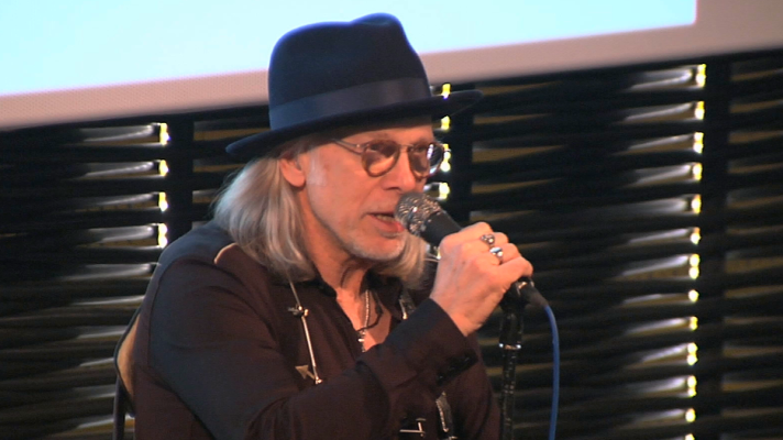 Días de cine - Elliott Murphy  interpretó 'Last Of The Rock Stars' para los asistentes al preestreno de 'The second act of Elliot Murphy'