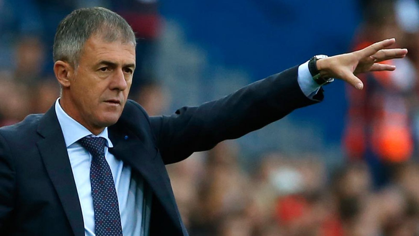 El Granada visita el Camp Nou para medirse al Barcelona. Los 'nazaríes' solo suman tres puntos después de nueve jornadas y afrontan la décima sin margen de error y balanceándoso en la cuerda floja.