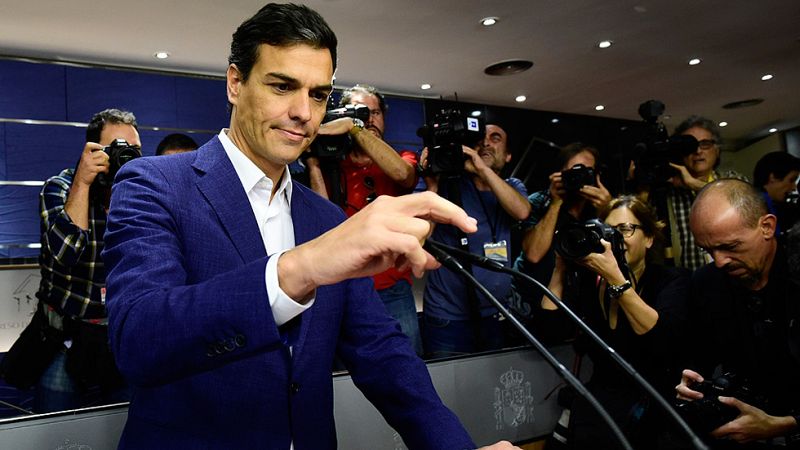 Pedro Sánchez renuncia a su acta de diputado