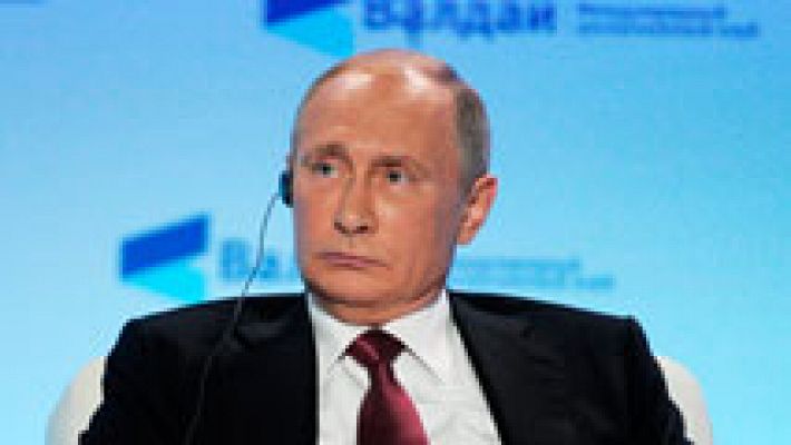 Putin, muy presente en la campaña en EE.UU., asegura que no 