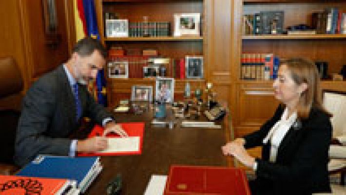 Felipe VI firma el Real Decreto nombrando presidente Rajoy