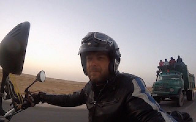 Seguridad vital 5.0 - 'Seguridad Vital' - Miquel Silvestre nos habla de su experiencia por África