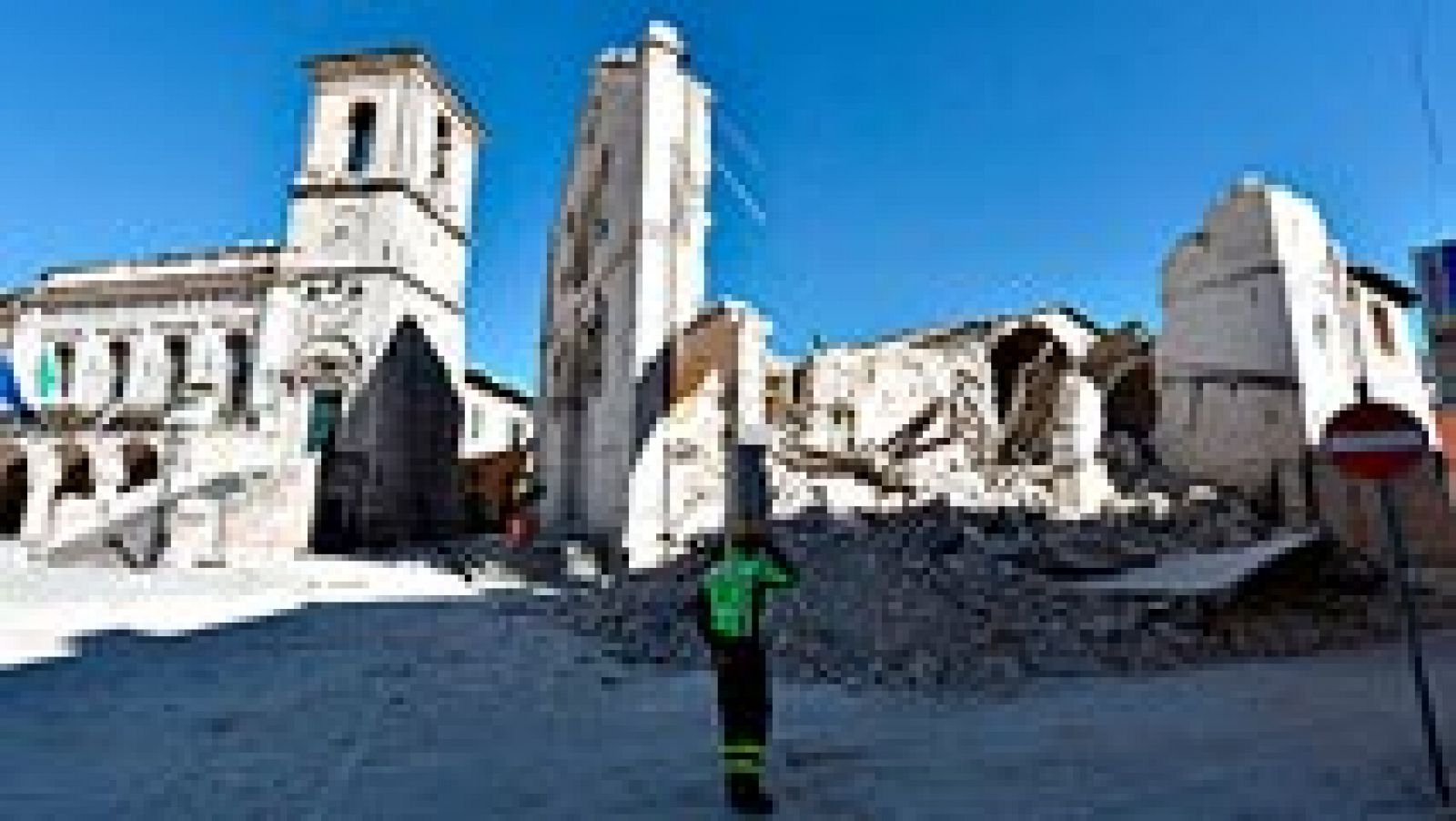 Telediario 1: Miles de personas permanecen en refugios y hoteles tras el terremoto de este domingo en Italia | RTVE Play