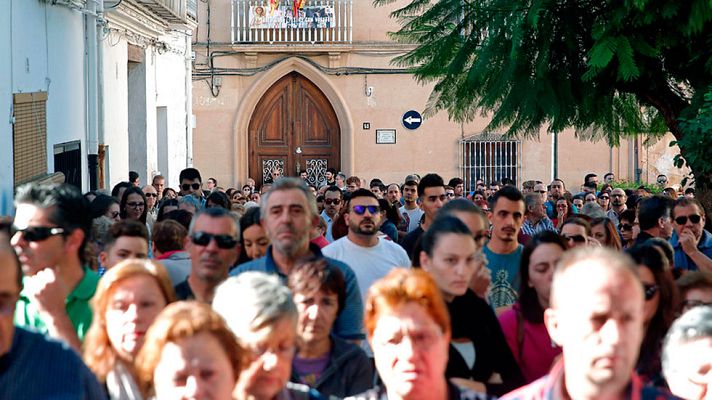 Telediario 1 - El joven de 21 años detenido tras confesar ser el autor del crimen de la menor de 15 años en el municipio de Chella, Valencia