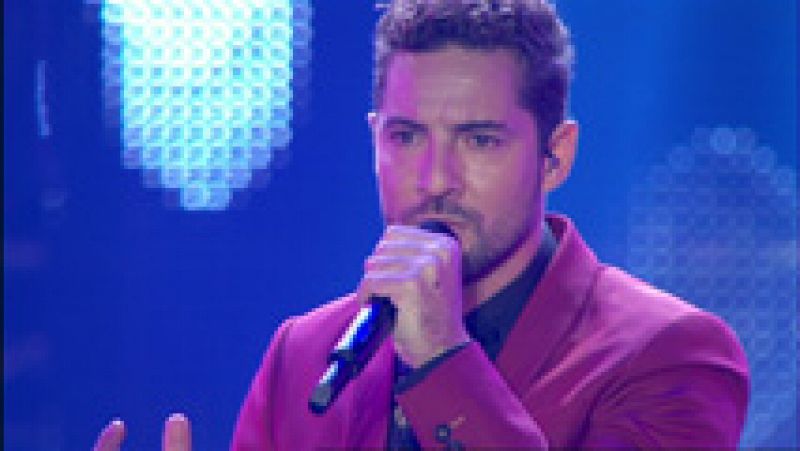 David Bisbal canta 'Y si fuera ella' en el concierto de OT