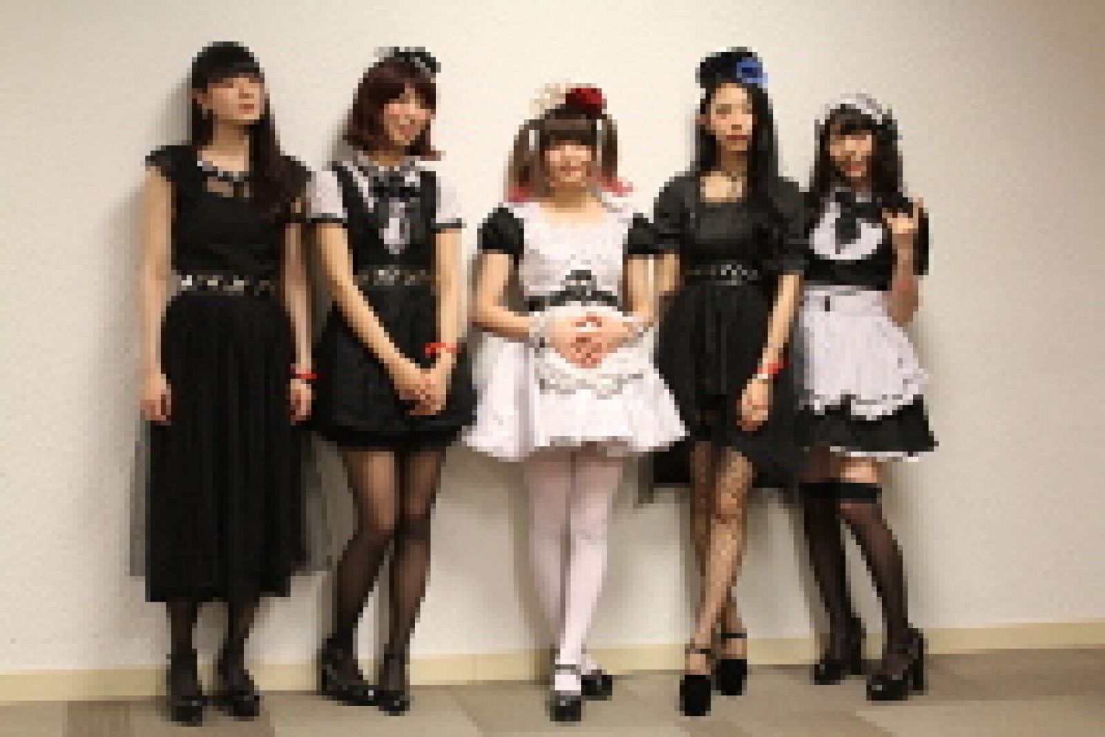 Sin programa: El gran escenario del Salón del Manga vibra con 'Band-Maid' | RTVE Play