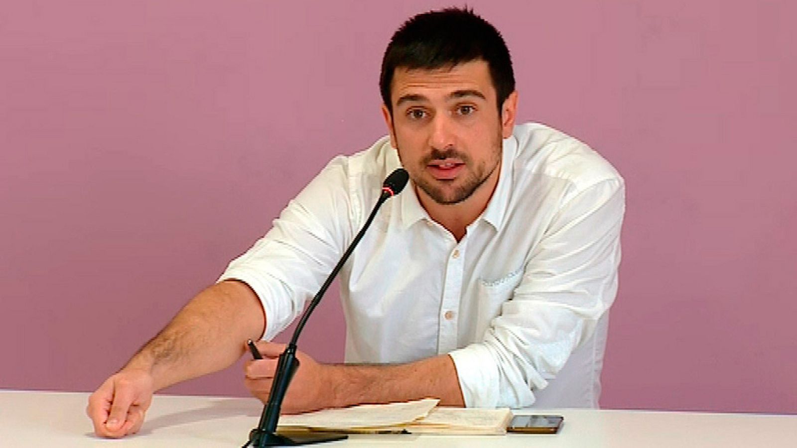 Ramón Espinar defiende la compraventa "legal y ética" de una vivienda protegida en 2010