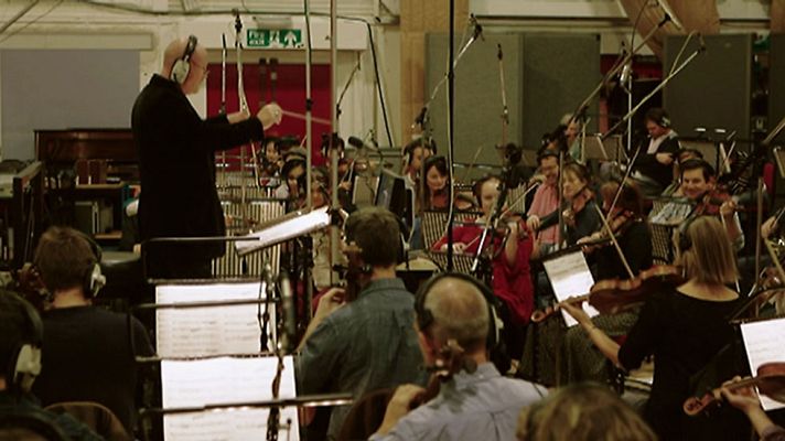 Telediario 1 - El clásico tema "The wonder of you" de Elvis Presley interpretado en las Vegas por 'Royal Philarmonic Orchestra'