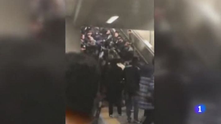 Telediario 1 - Ultras del Besiktas y Napolés se pelean antes del partido de Champions