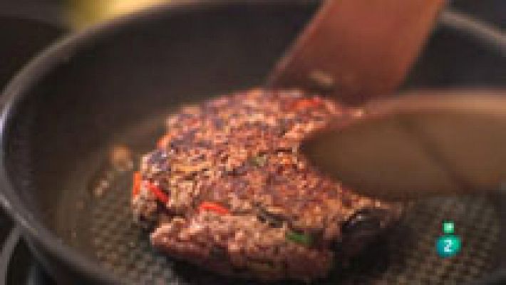 RTVE Cocina - Hamburguesa con champiñones de "Extraños en un tren"