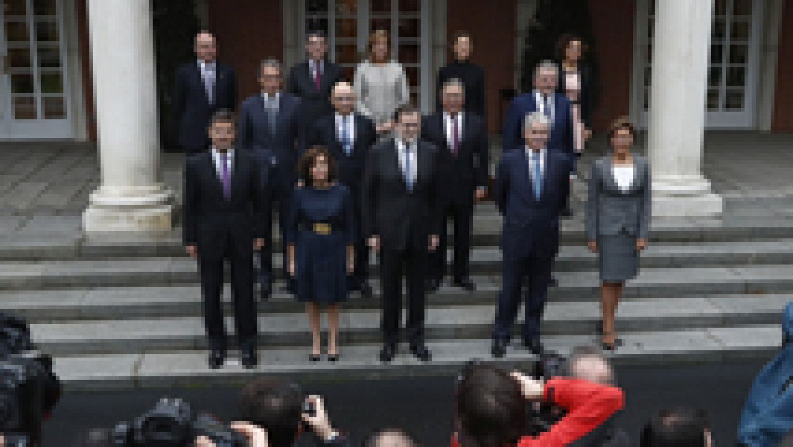 Telediario 1: La oposición tacha al nuevo Gobierno de "continuista" e "inmovilista" | RTVE Play