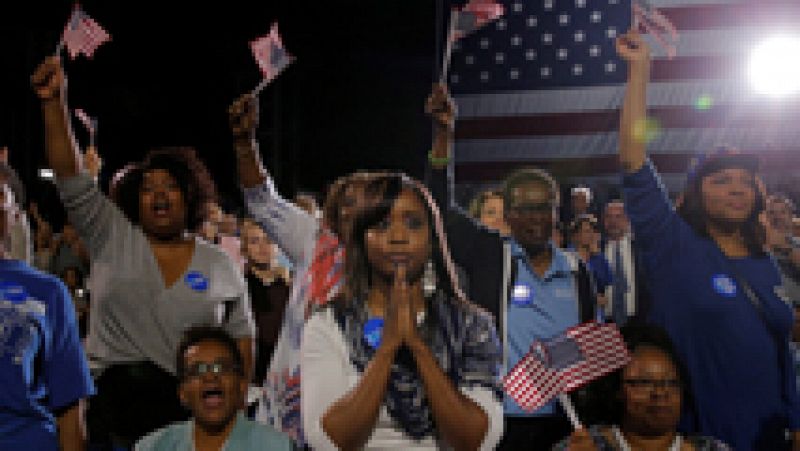 Clinton y Trump intensifican la campaña en plena cuenta atrás para las elecciones de EE.UU.