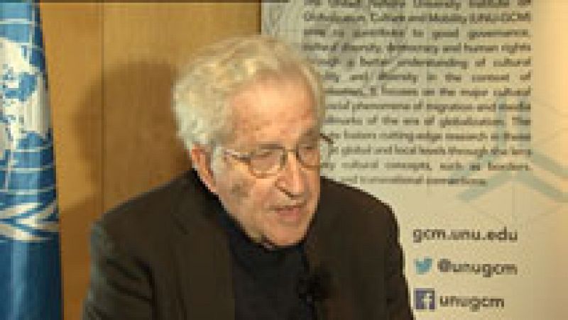 El pensador Noam Chomsky critica la ausencia de debate en la campaña de EE.UU.