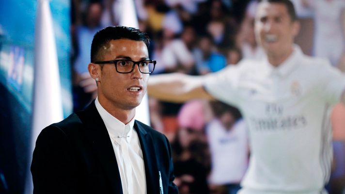 Telediario 1 - Cristiano se ve "diez años más" en el Madrid
