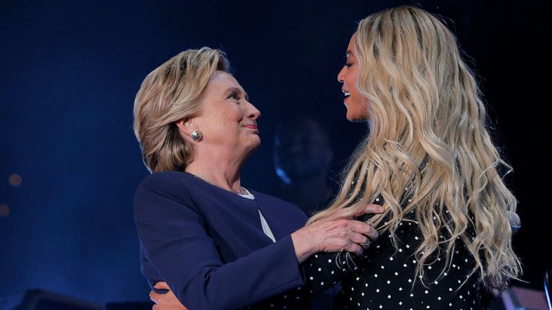 Famosos para conseguir votos