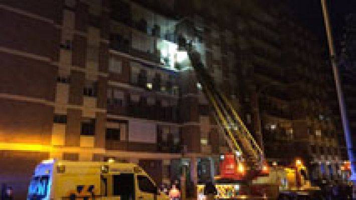 Dos ancianas fallecen en un incendio en una vivienda en Sevilla