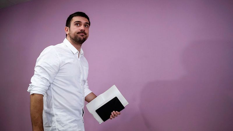 Continúa el cruce de acusaciones entre Podemos y la Comunidad de Madrid sobre la compraventa del piso protegido del senador Ramón Espinar