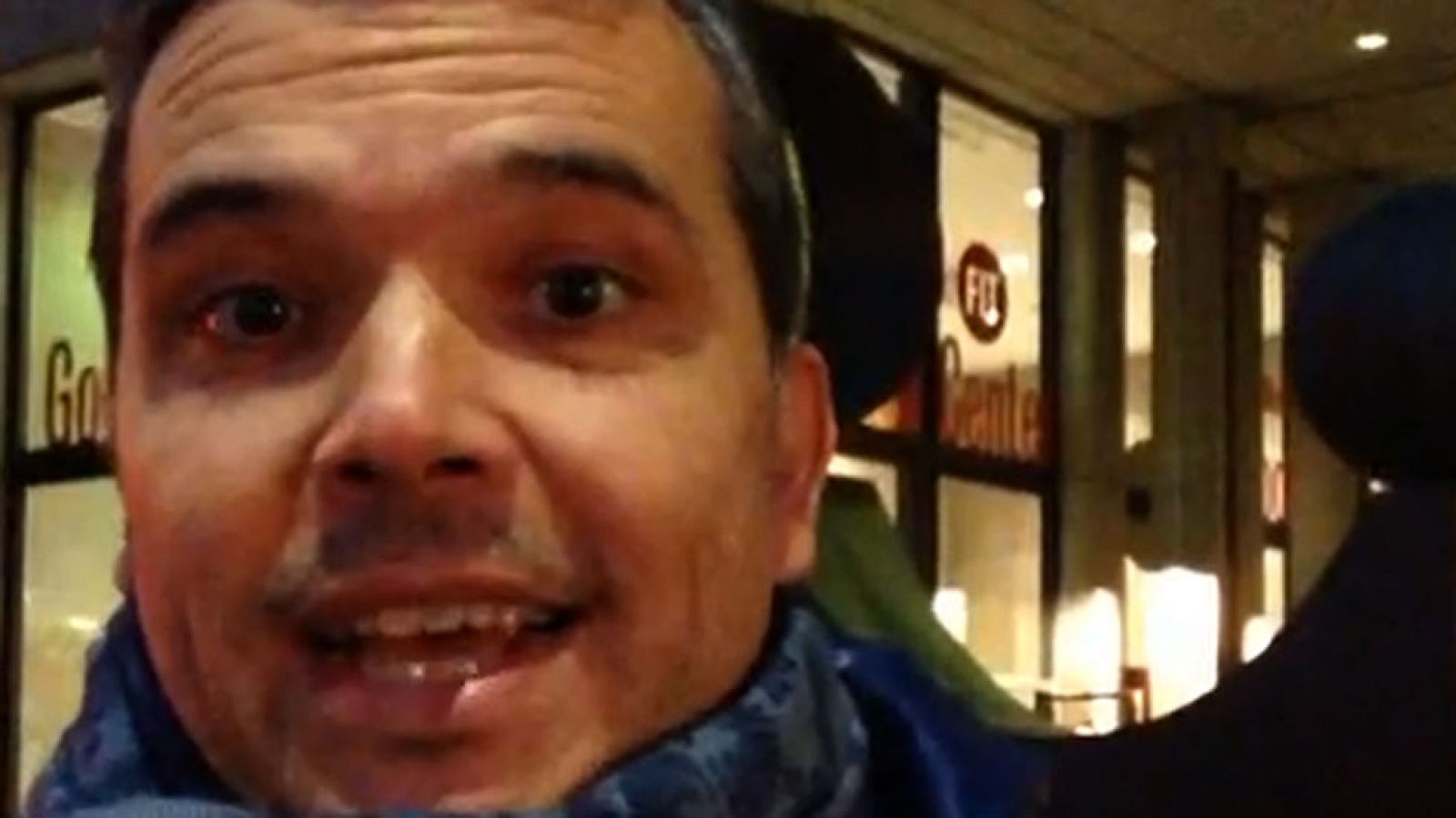 Las mañanas de RNE - Alfredo Menéndez retrasmite cuál es el ambiente en Nueva York nada más abrir los centros de votación - Ver ahora