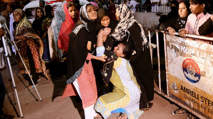 Telediario 1 - Una bomba causa al menos 43 muertos en Pakistán