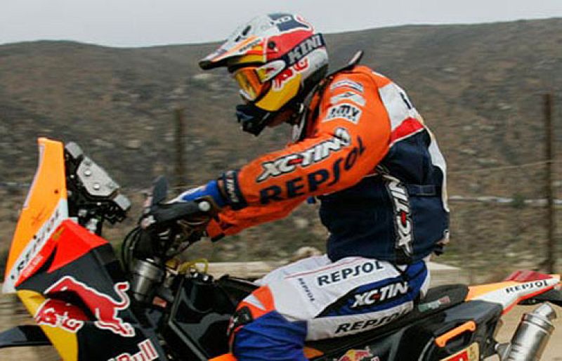 Marc Coma está controlando la jornada de 300 Kilómetros  entre la Serena y Valparadiso.