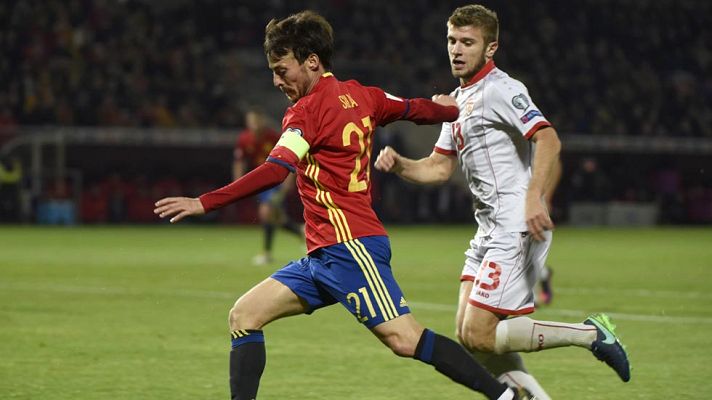 Telediario 1 - Silva, Thiago y Vitolo rompieron el muro macedonio