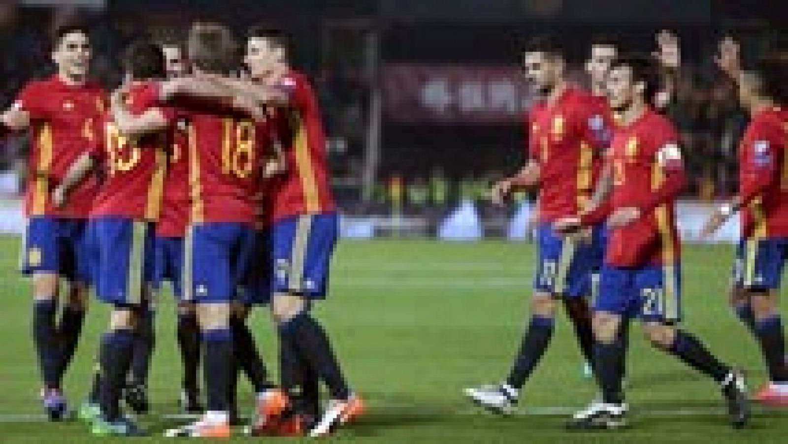 Telediario 1: España logra una goleada trabajada frente a Macedonia | RTVE Play