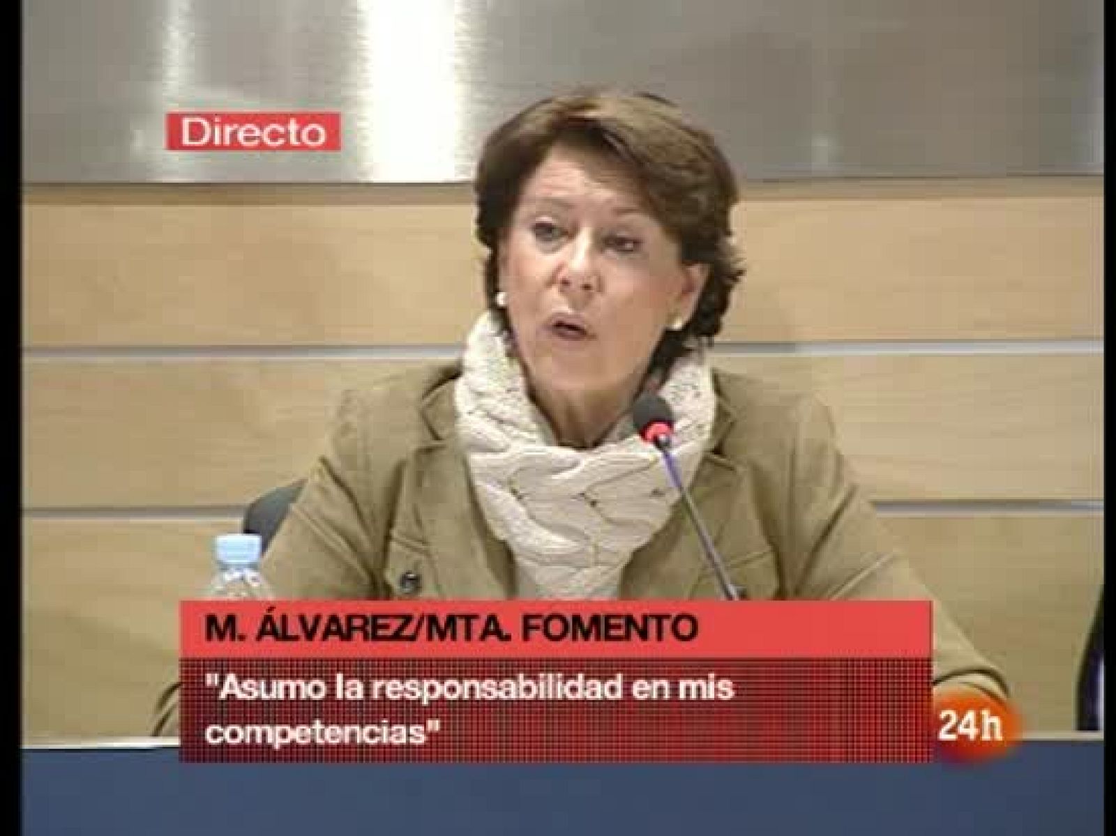   La ministra de Fomento ha respondido a la diputada autonómica popular catalana Montserrat Nebrera que afirmó que la ministra "tiene un acento que parece un chiste". En su comparecencia, Álvarez, se ha confundido en dos ocasiones al llamar a la diputada 'Negrera' en lugar de Nebreda.