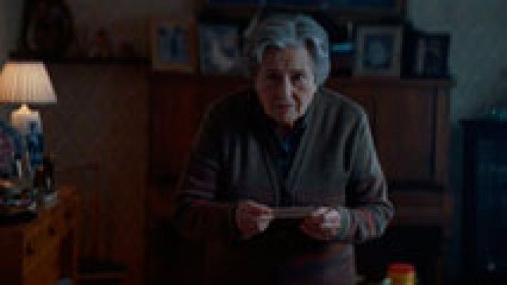 Telediario 1 - La historia de Carmina, protagonista del anuncio de la Lotería de Navidad de este año