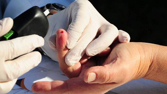 Telediario 1 - Uno de cada tres diabéticos tendrá retinopatía, primera causa de ceguera en España