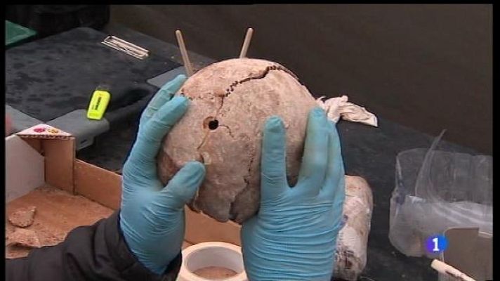 Informatiu Balear - Tram final de les exhumacions a la fossa de Porreres.