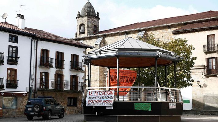 Telediario 1 - Prisión para seis de los ocho detenidos por la agresión a dos guardias civiles y sus parejas en Alsasua